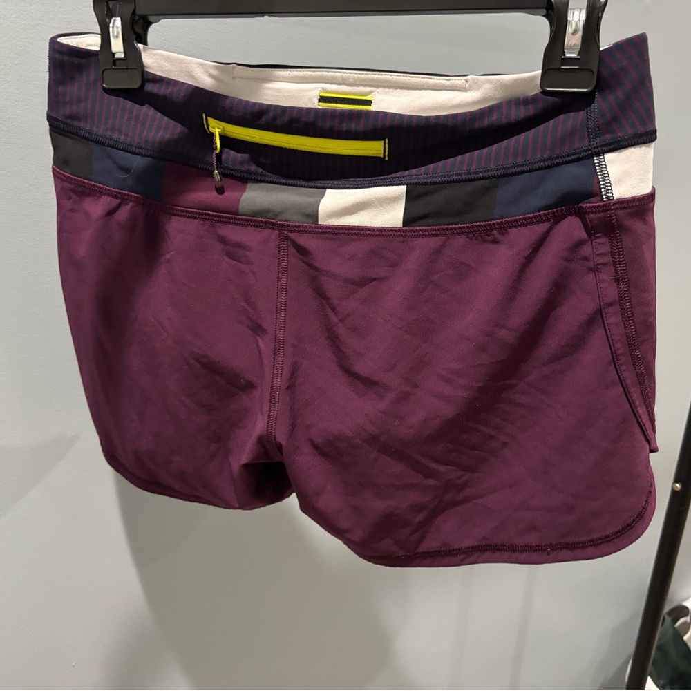 Lululemon Groovy Run Shorts Plum Size 6